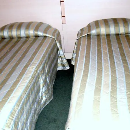 Eiffel Blomet 4*