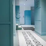 Hotel Eiffel Blomet 4*