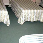 Eiffel Blomet Hotel