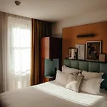 Eiffel Blomet 4* Paris