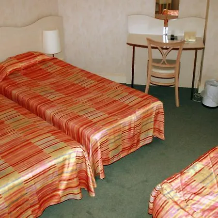 Hotel Eiffel Blomet Parijs