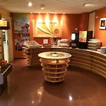 Hotel Eiffel Blomet 4*