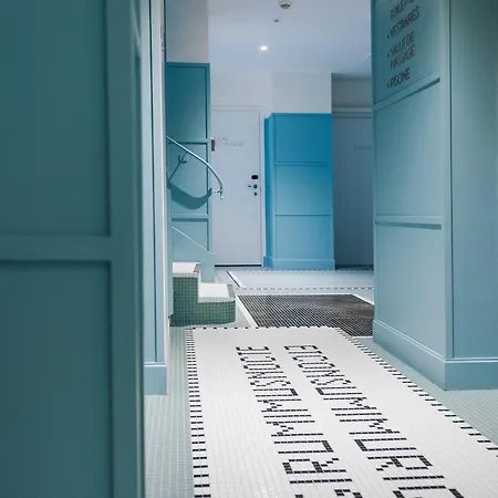 Hotel Eiffel Blomet 4*