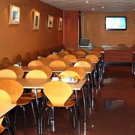 Hotel Eiffel Blomet