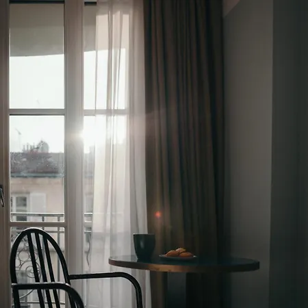 Hotel Eiffel Blomet