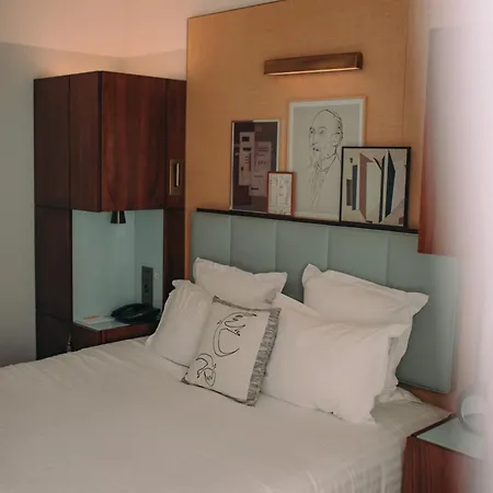 Hotel Eiffel Blomet Paris