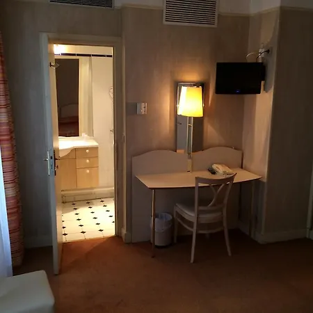 Hotel Eiffel Blomet