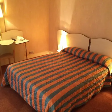 埃菲尔布洛梅特酒店 巴黎