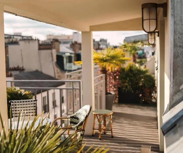 エッフェル ブロメ 4*