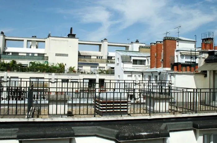 Eiffel Blomet 4* Париж