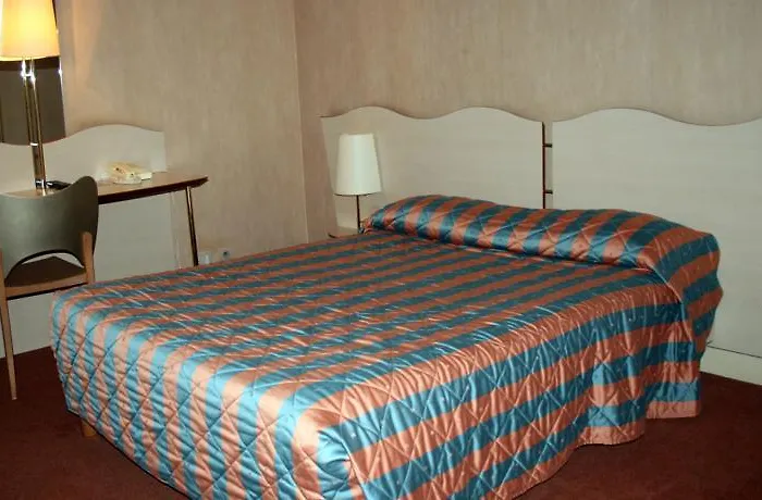 Eiffel Blomet 4* Париж