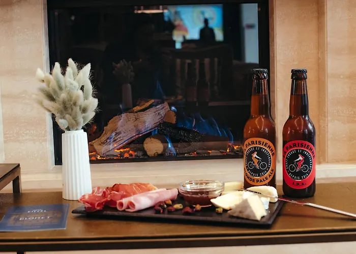 Eiffel Blomet Hotel Paris