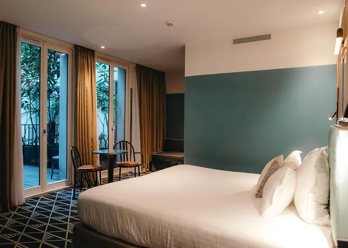 Отель Eiffel Blomet 4*