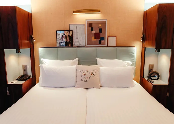 Eiffel Blomet 4* Париж